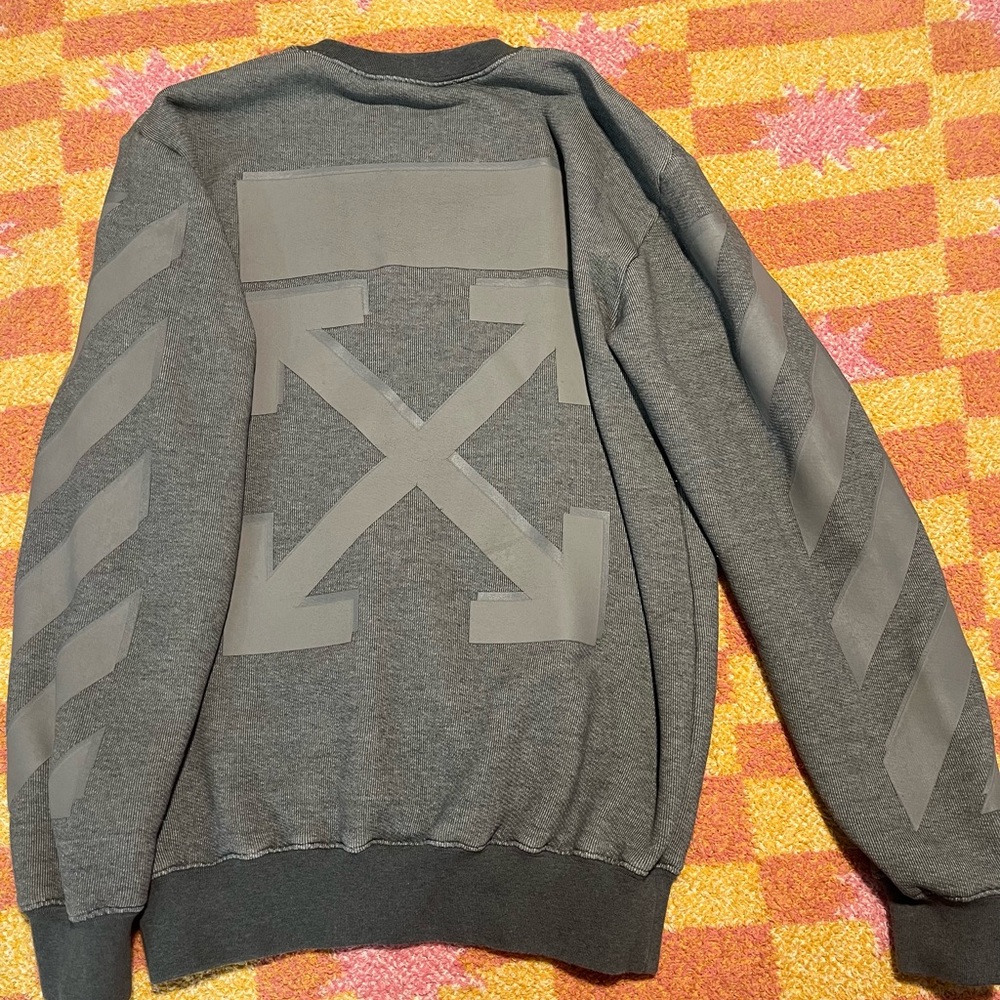 Off-White Sweatshirt